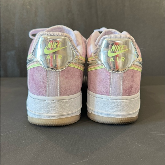 Nike Air Force 1 Women’s - Picture 4 of 8